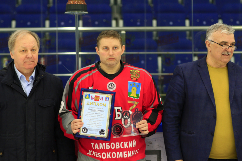 Андрей Корчагин – лучший защитник сезона НХЛ в Тамбовской области «Дивизиона 40+»