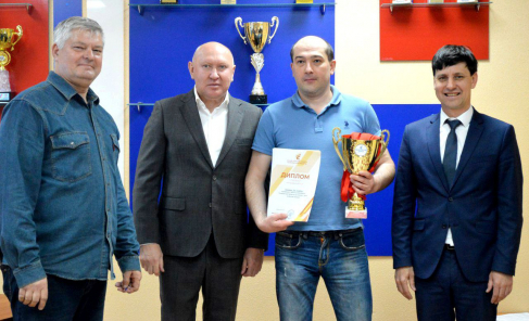 ЧЕМПИОНАТ ОБЛАСТИ: ЛУЧШИМ ВРУЧЕНЫ ЗАСЛУЖЕННЫЕ НАГРАДЫ ЧЕМПИОНАТ ОБЛАСТИ: ЛУЧШИМ ВРУЧЕНЫ ЗАСЛУЖЕННЫЕ НАГРАДЫ
