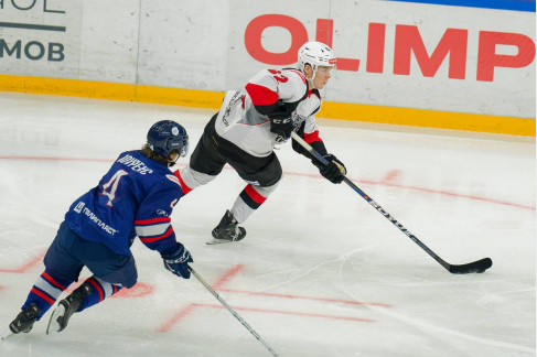 УСТУПИЛИ В САМАРЕ УСТУПИЛИ В САМАРЕ