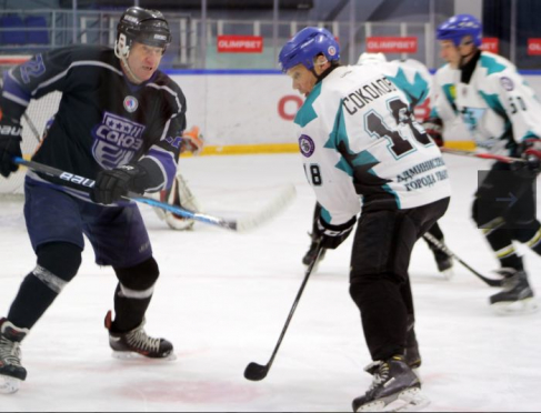 НОЧНАЯ ЛИГА: ДЕСЯТЫЙ ТУР В ДИВИЗИОНЕ «ЛЮБИТЕЛЬ 50+»