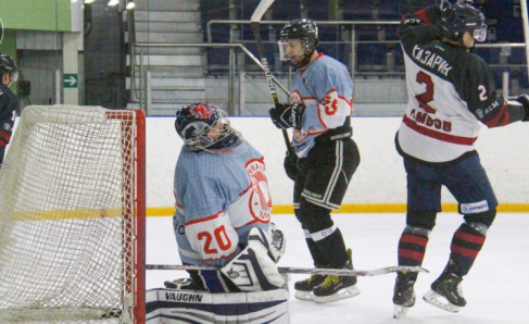 НОЧНАЯ ЛИГА: ТРИНАДЦАТЫЙ ТУР В ДИВИЗИОНЕ «ЛЮБИТЕЛЬ 40+» НОЧНАЯ ЛИГА: ТРИНАДЦАТЫЙ ТУР В ДИВИЗИОНЕ «ЛЮБИТЕЛЬ 40+»